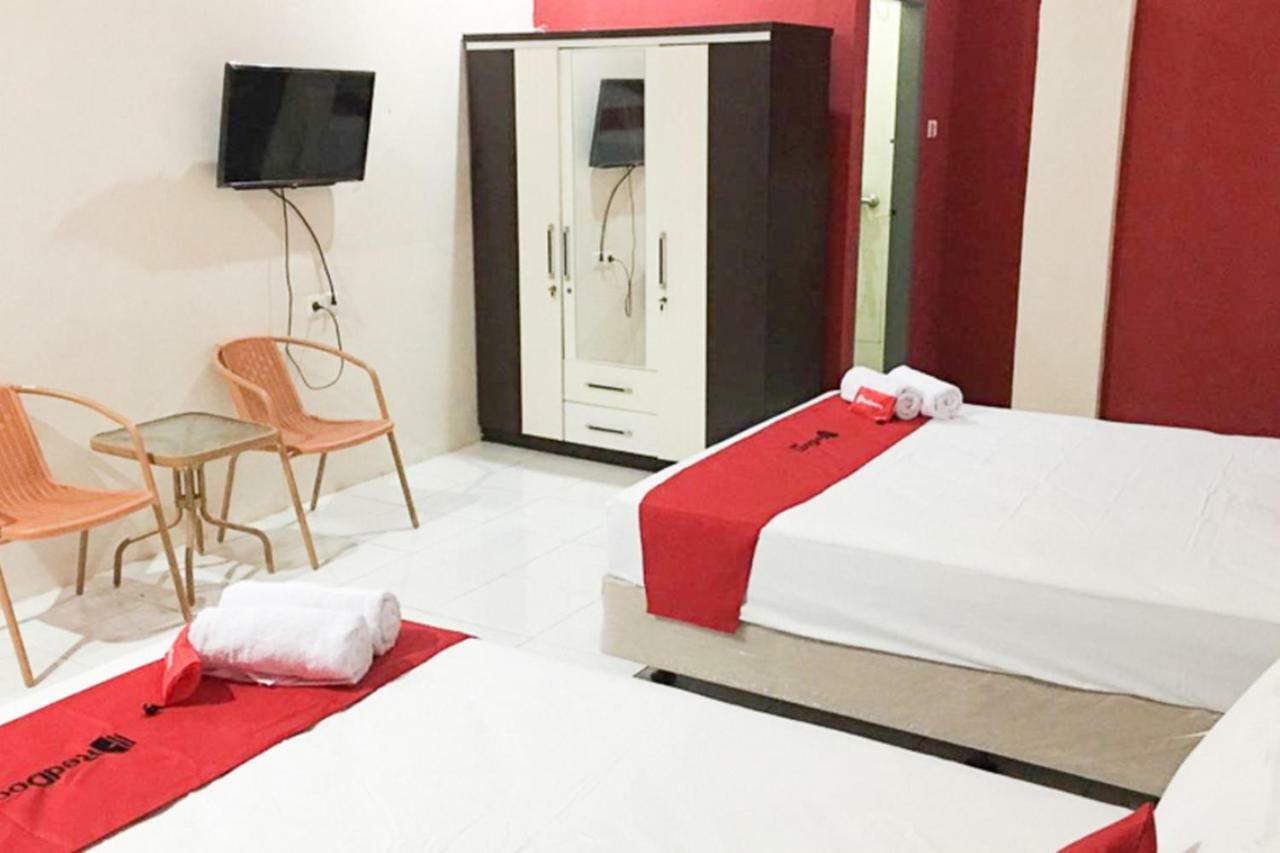 Reddoorz @ Simpang Lima Jupiter Hotel Соронг Екстериор снимка
